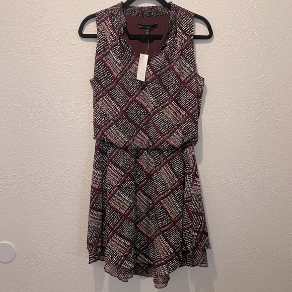 White House Black Market Dresses & Skirts - NWT White House Black Market Purple Printed High Neck Blouson Dress Sz. SMALL